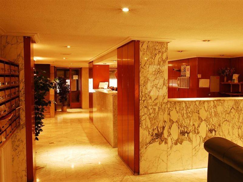 Apartamentos Goya 75 Madrid Bagian luar foto