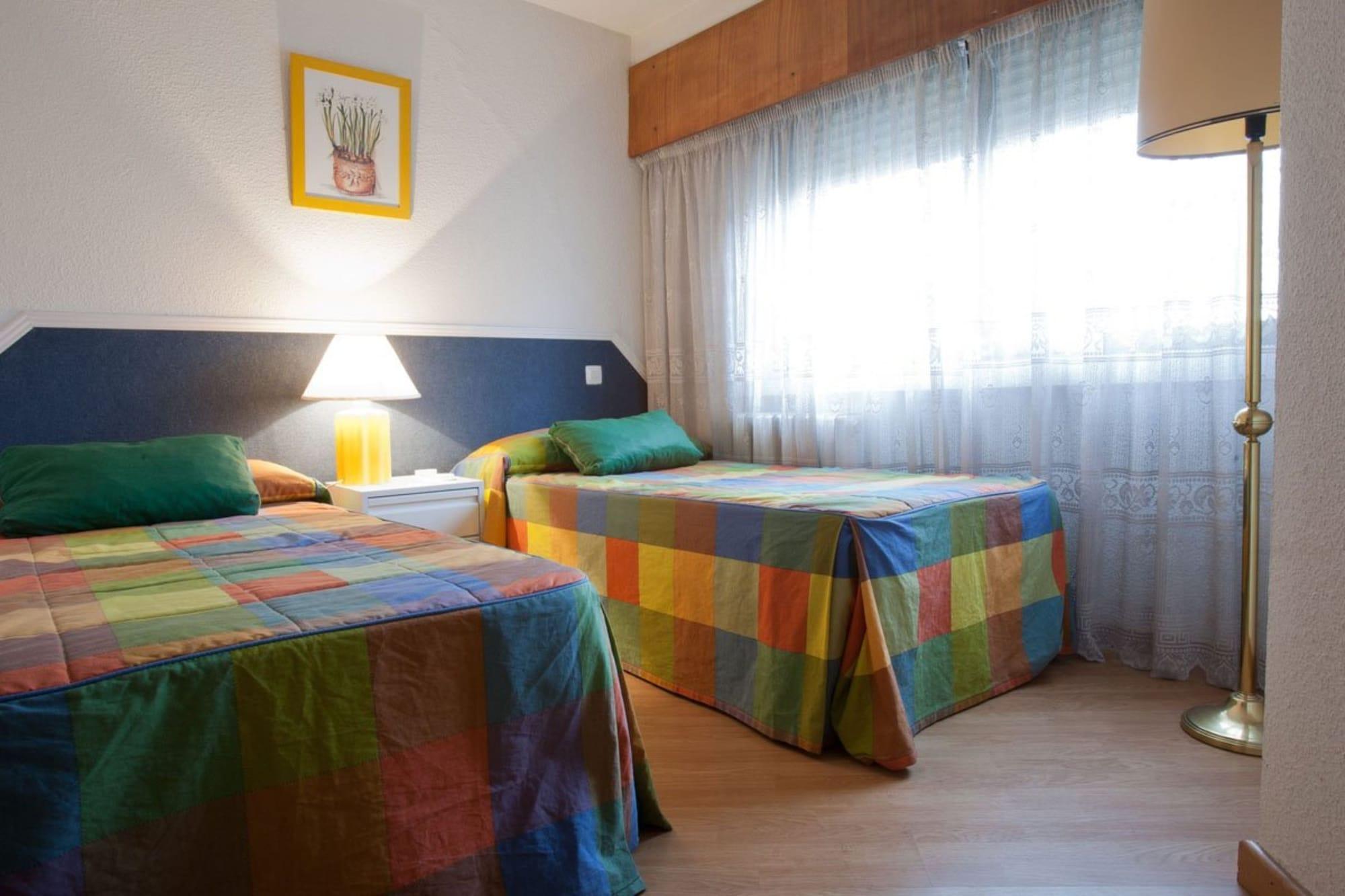 Apartamentos Goya 75 Madrid Bagian luar foto