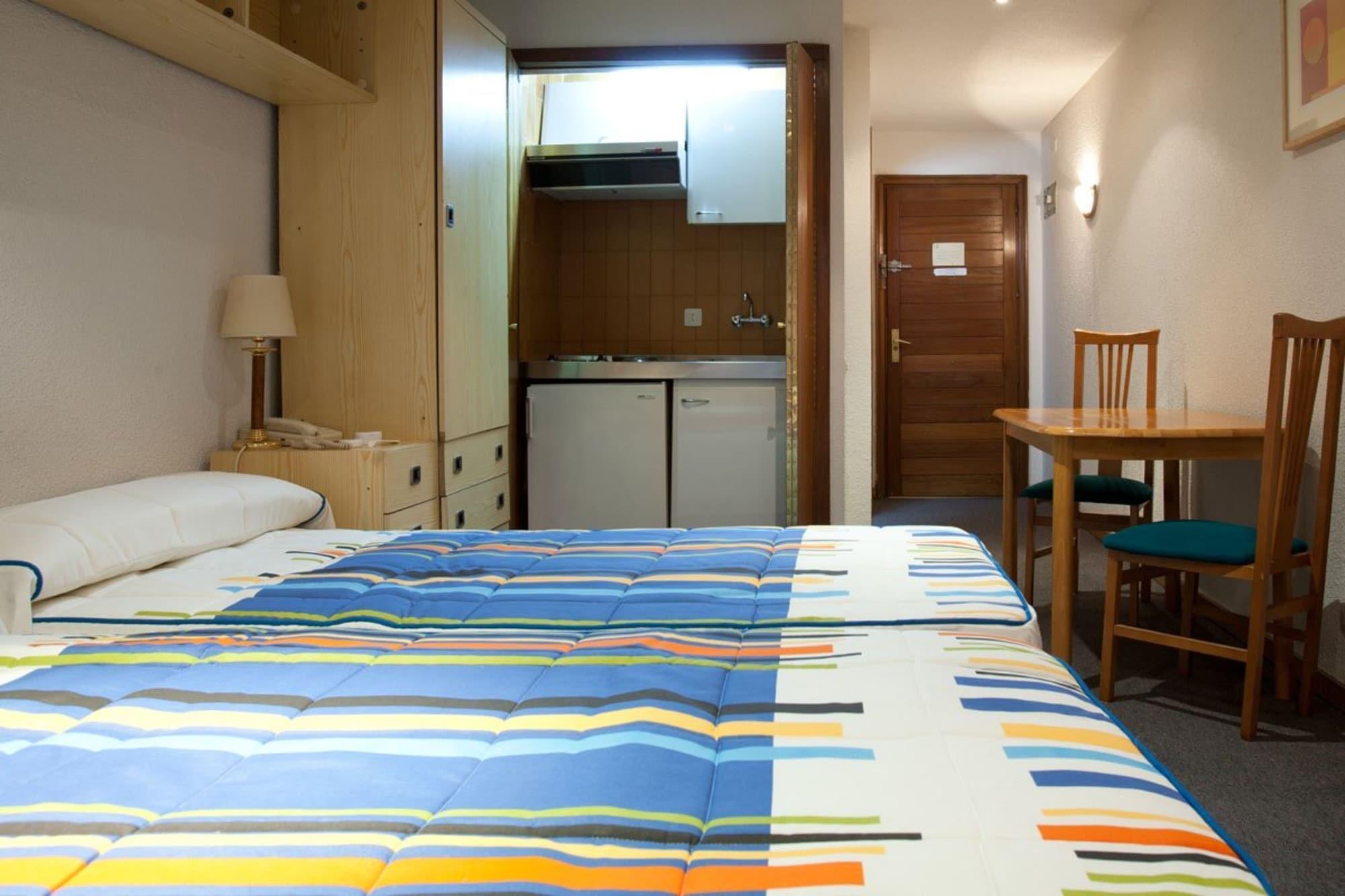 Apartamentos Goya 75 Madrid Bagian luar foto