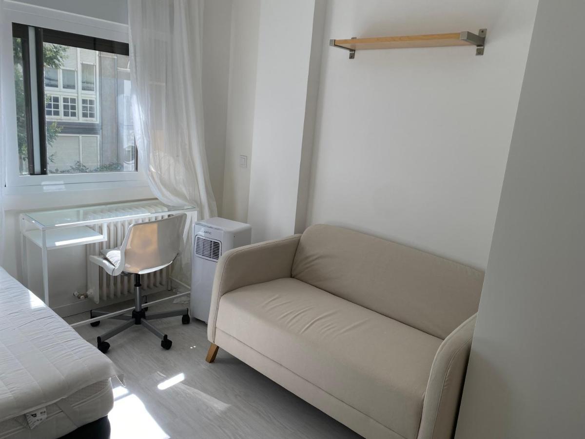 Apartamentos Goya 75 Madrid Bagian luar foto