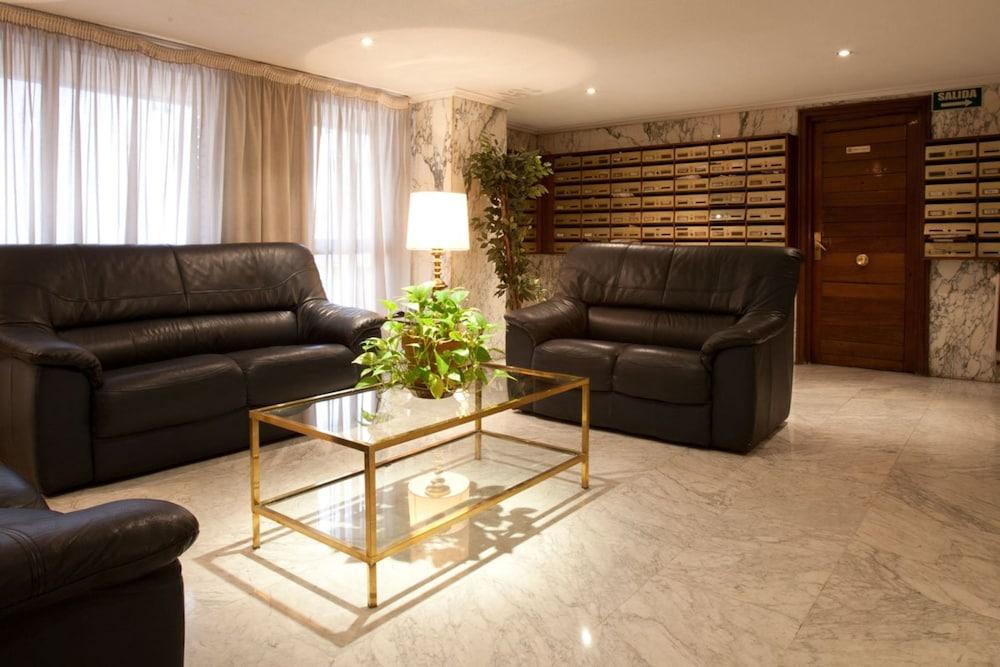 Apartamentos Goya 75 Madrid Bagian luar foto