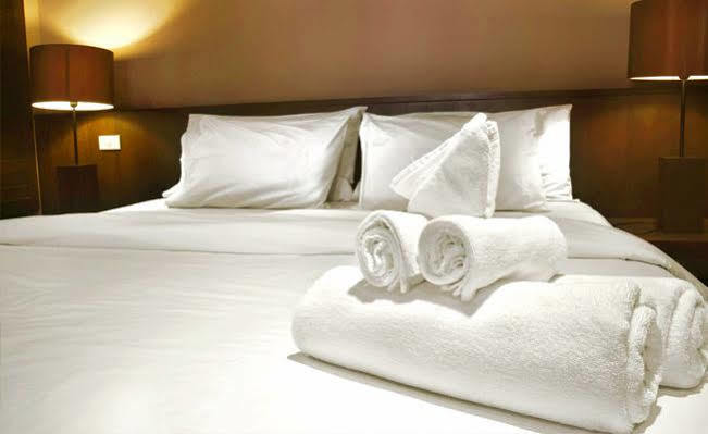 Apartamentos Goya 75 Madrid Bagian luar foto