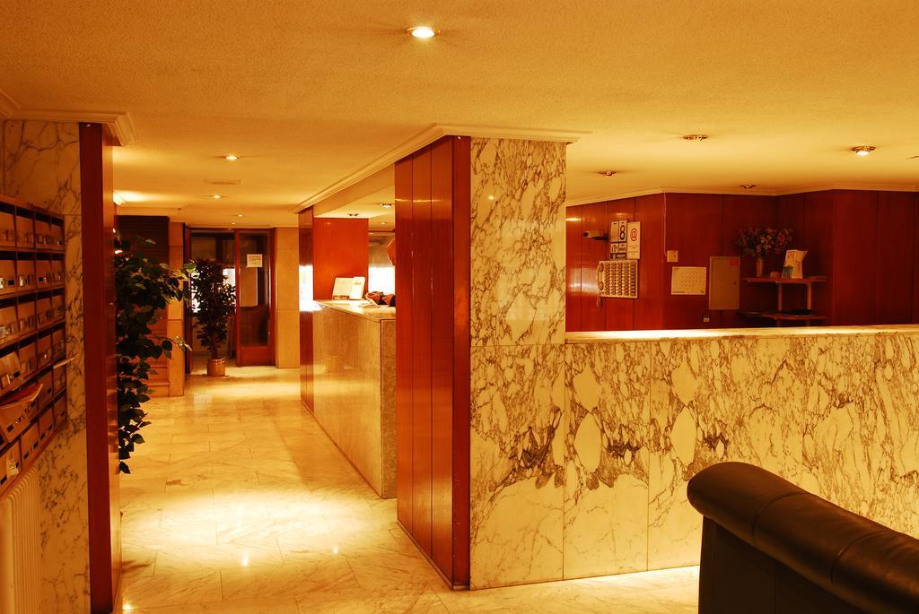 Apartamentos Goya 75 Madrid Bagian luar foto